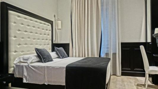 Vaticano Royal Suite Guest House - 1