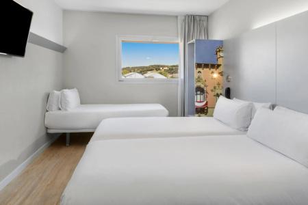 b&b Figueres - 26