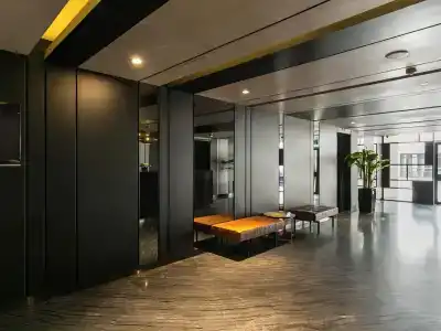 Venue The Lily - Sg Clean - 11