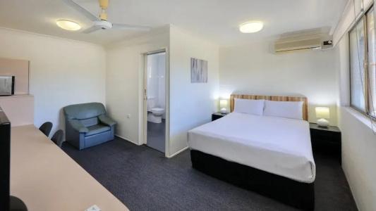 Best Western Cattle City Motor Inn - 66