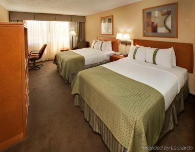 Holiday Inn-Downtown-Mercy Campus, An Ihg - 2