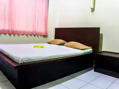 Budhi Beach Inn - 3