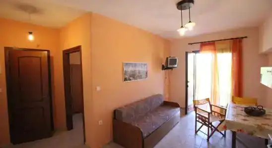 Elena & Studios - 2