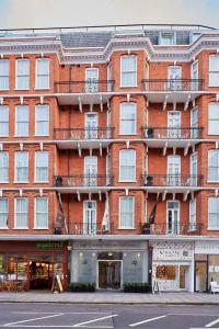Cheval Harrington Court at South Kensington - 30