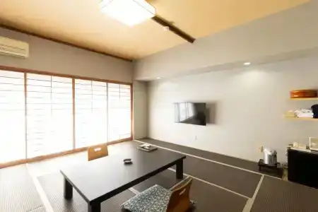 Yoshino - 37