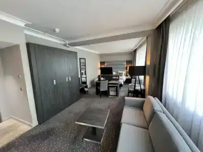 Best Western Royal Centre - 93