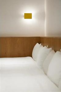 Mustard Shibuya - 42