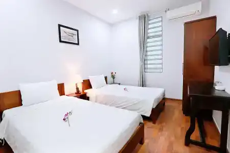 Gold House - 28