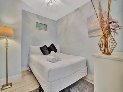 The Alexander All Suites - 552