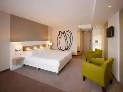 Golden Tulip Amsterdam Riverside - 2