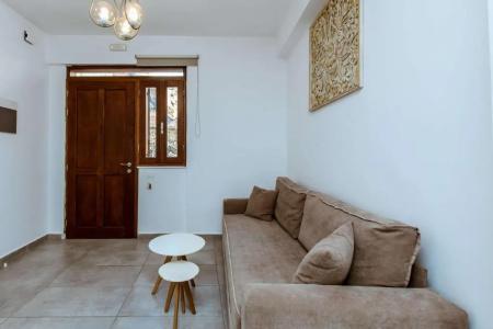 Deluxe - 30