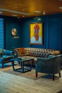 Johari Rotana - 28