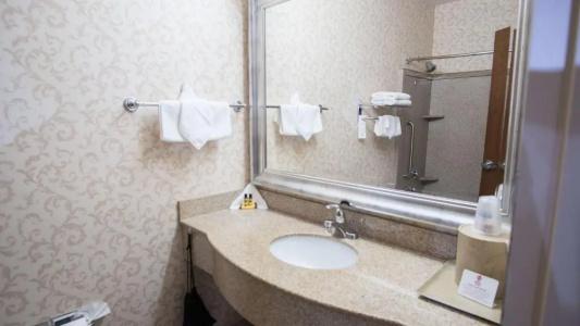 Best Western Plus Abbey Inn - 74