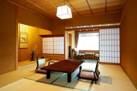 Yamatoya Honten - 30