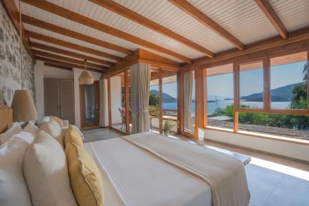 Karia Bel - Adult Only +12 - 64