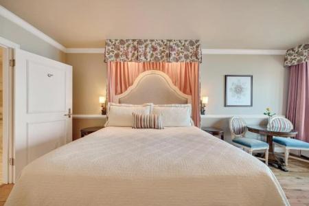 Spindrift Inn - 5