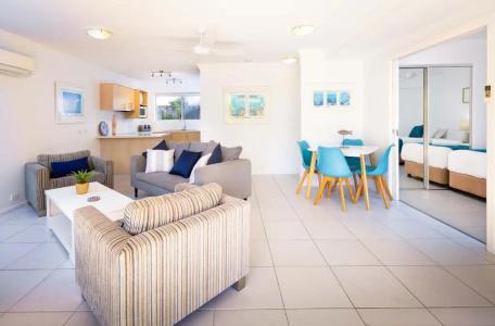 Noosa River Palms - 105