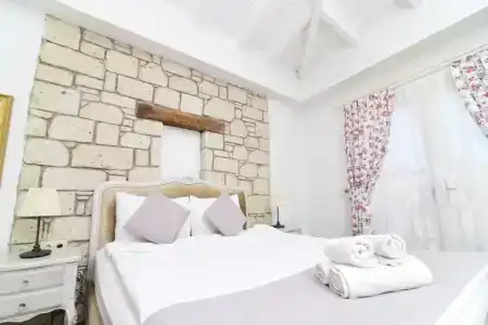 Zübeyde Hanım Alaçatı - 33