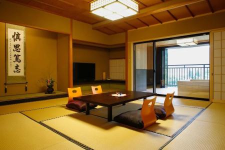 Yamanaka Onsen Hanatsubaki - 54