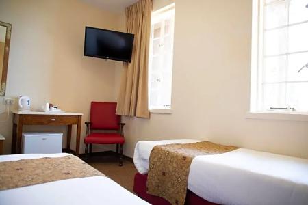 Ymca Three Arches - 51