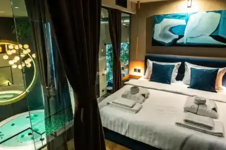 Central Park Residence - 141