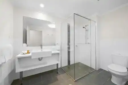 Macquarie Waters Boutique Apartment - 47