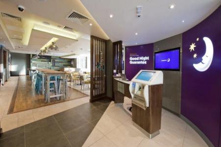 Premier Inn Lewisham - 12