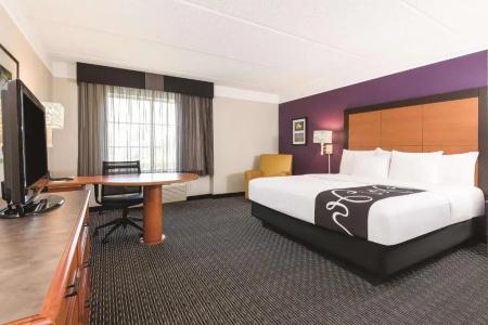 La Quinta by Wyndham University Area Chapel Hill - 39