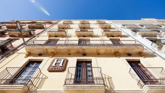 Plaça De La Font - 21