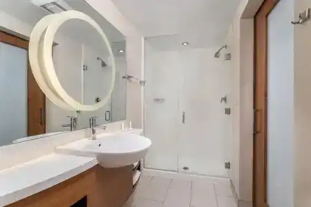 SpringHill Suites by Marriott Downtown/Cameron Harbor - 66