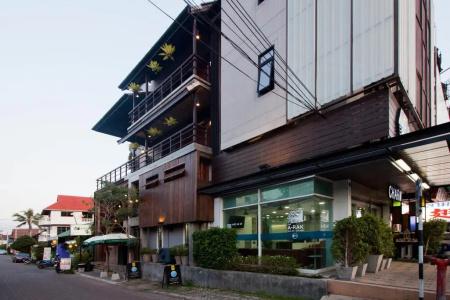 The Arak Bed, Bar and Hostel - 46