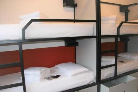 lo Hostel - 24