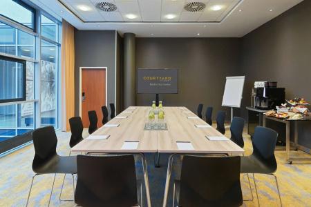 Courtyard by Marriott Berlin City Center - 18