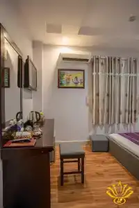 Linh Phuong 3 - 25