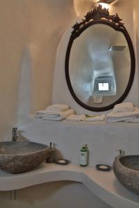 Trieris Villa & Suites - 7
