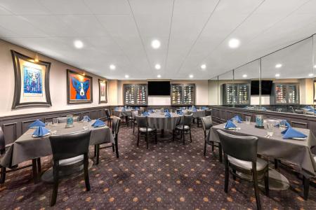 Wyndham Riverfront - 35