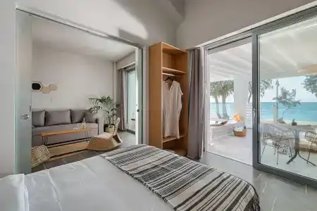 Villa Di Mare Seaside Suites - 29