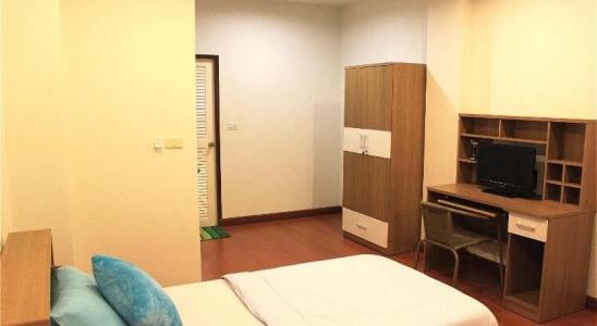 Ananas Phuket Central Hostel - 4