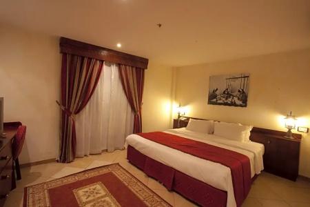 Al Liwan Suites - 77