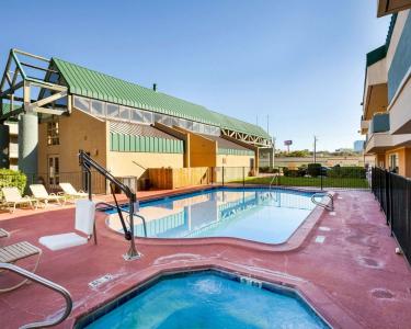 Rodeway Inn & Suites South of Fiesta Park - 13