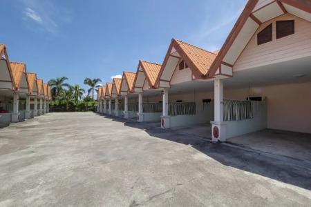 Oyo 1070 Paradise Resort - 16