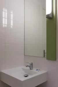 Ibis Budget Braga Centro - 35