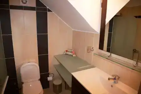 Dio Guesthouses - 8