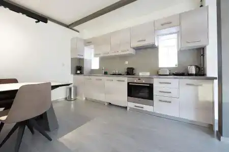 Athenian Residences - 195