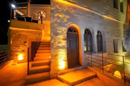 Serenus Cave Suites - 103