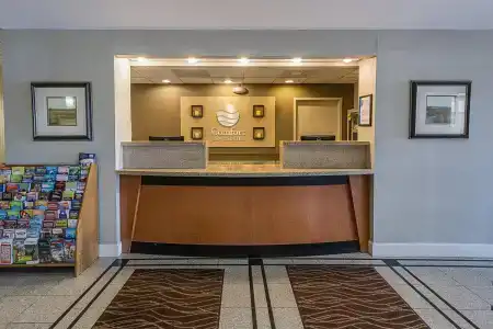 Comfort Inn & Suites Southwest Freeway at Westpark - 14
