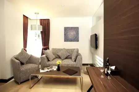 Sukhumvit Suites - 99