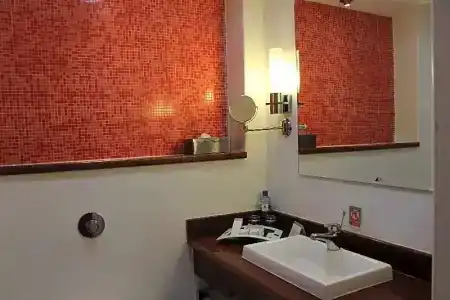 Holiday Inn, An Ihg - 84
