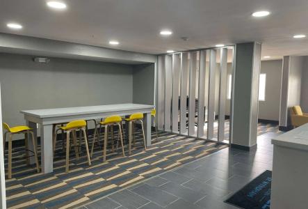 Microtel Inn and Suites by Wyndham / Shreveport - 14