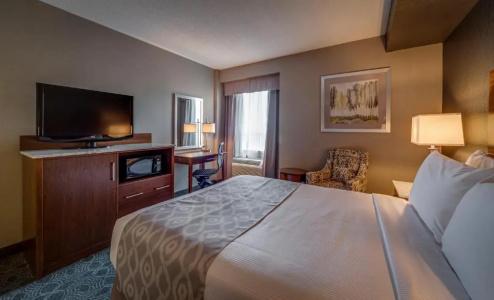 Monte Carlo Inn - 40